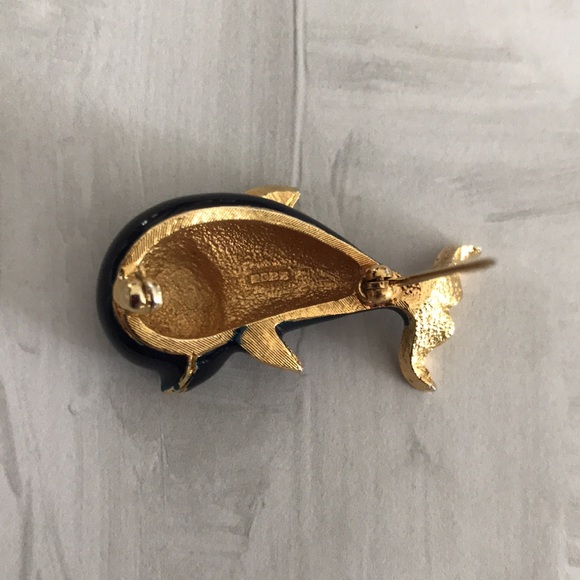 Adorable Dolphin Brooch / Pin; Blue Enamel & Pave Crystals; Gold Tone; Vintage - Picture 6 of 11